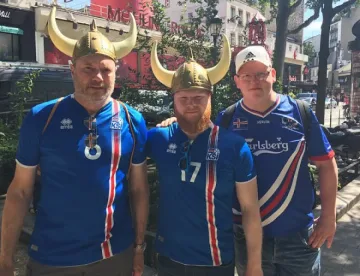 Безпаричие удари фенове на Исландия