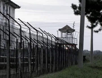 Затворник се самозапали на спортна площадка 