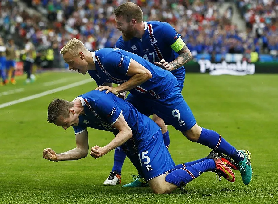 Чудо в 94-ата минута! Исландската приказка продължава