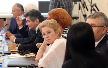 Новият състав на КЗК удря картелите