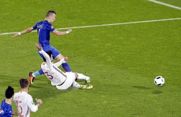 Италия помръкна:  Мама миа, играем с Испания