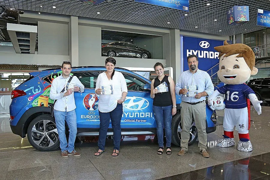 Hyundai връчи двойни билети за Евро 2016