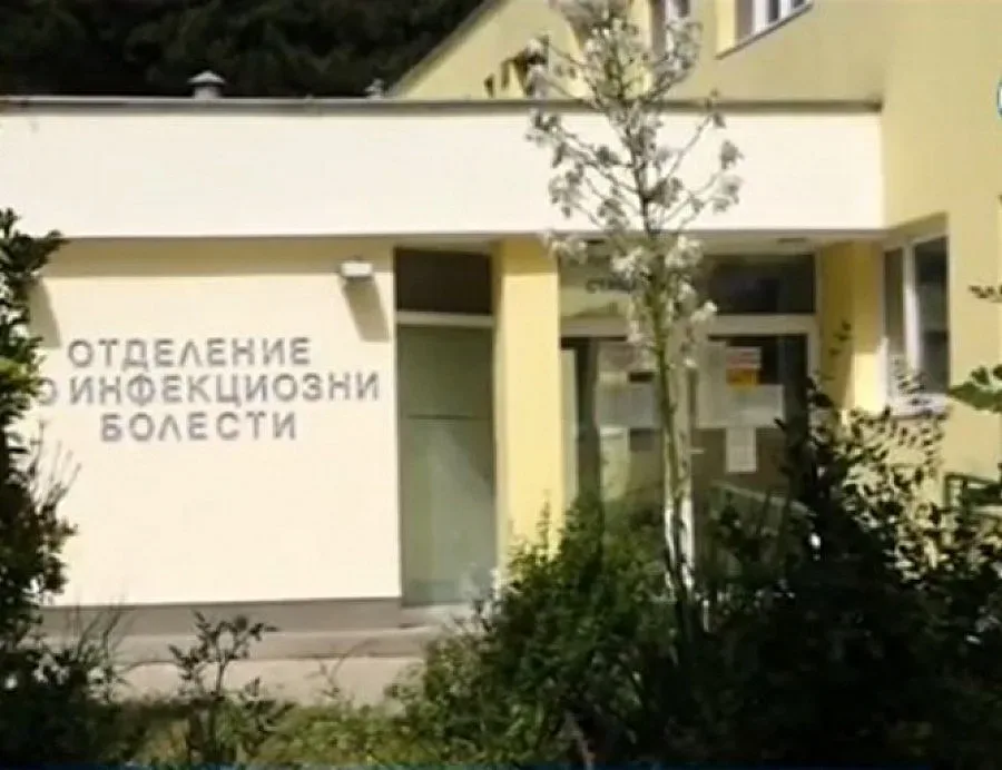 Натровените младежи в Русе яли извара и мляко