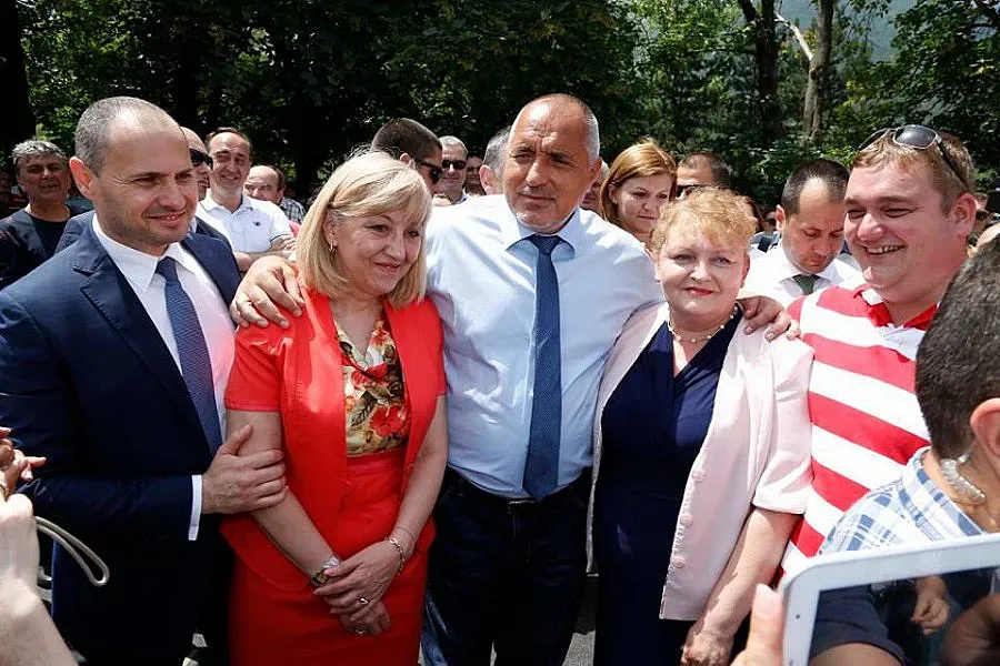 Решават за заплатите в края на годината (ОБЗОР)