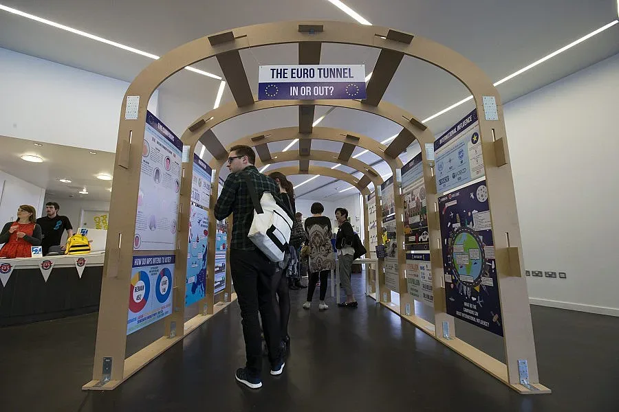 Сорос плаши с Черен петък