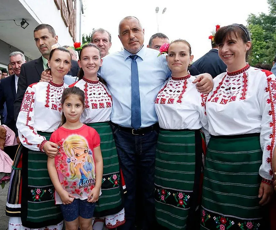 Премиерът: Строим пътищата, които сме обещали