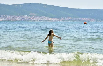 Голямата вълна от  туристи ни подмина