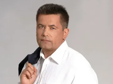 Николай Расторгуев: Мразя да пея на трапеза