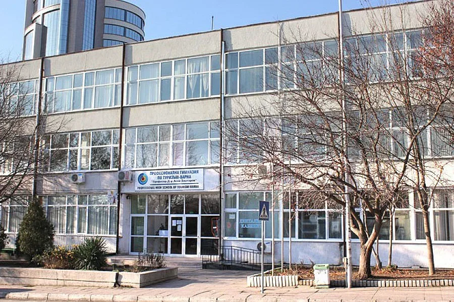 Две бургаски гимназии с дуално обучение наесен