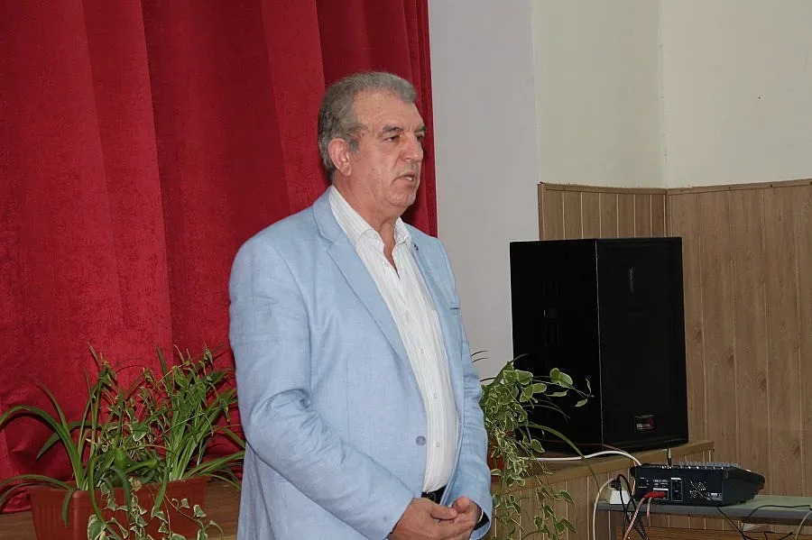 В. Тошев дава 3 стипендии на студенти във Видин