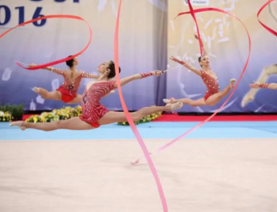 Грациите четвърти на финала на пет ленти