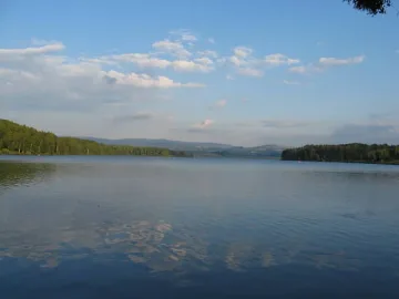 Буря отне живота на десет деца