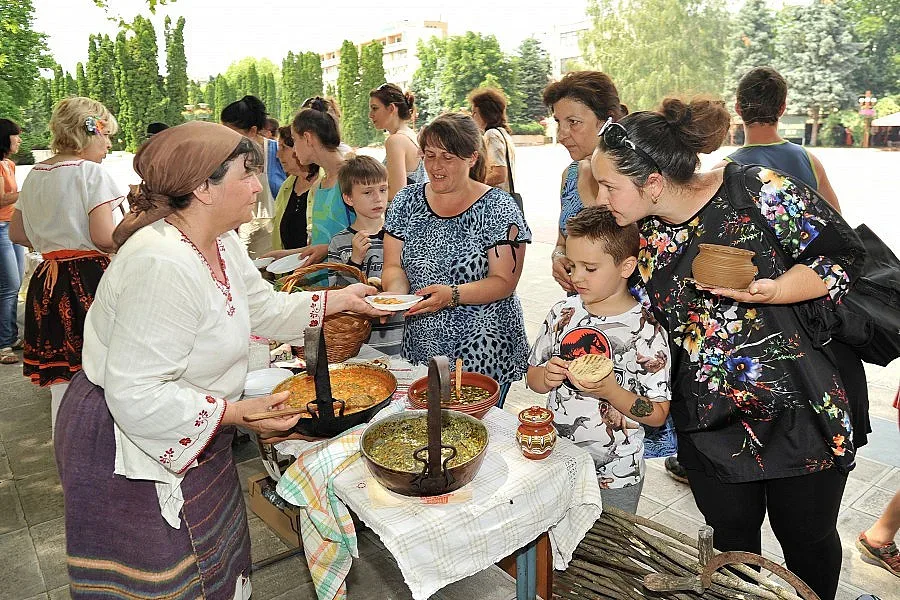 Монтана празнува Свети Дух