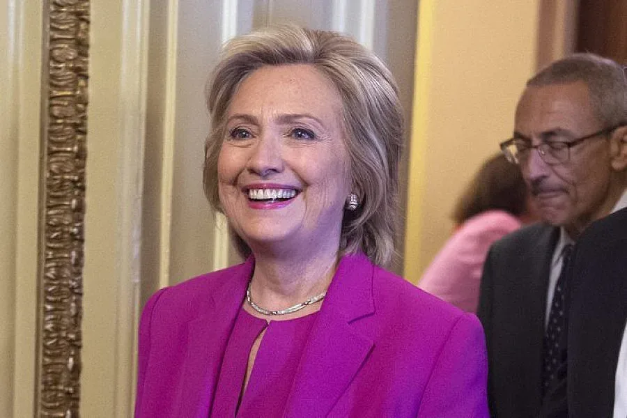 Хилари стана баба за втори път