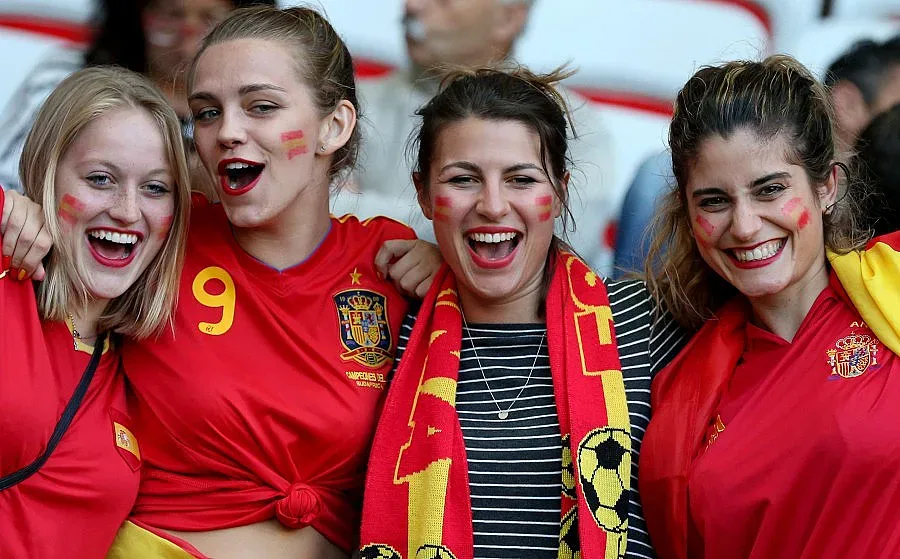 НА ЖИВО: Испания - Турция