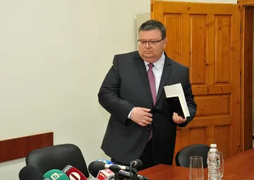 Следовател закрилял Митьо Очите (ОБЗОР)