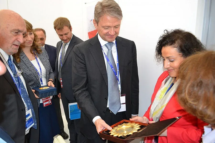 Танева се срещна със своя колега от Руската Федерация