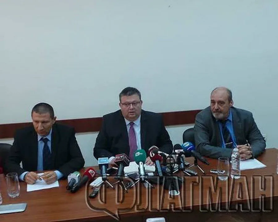 Повдигат обвинения на стрелците срещу Очите