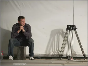 Ярив Лернер медитира с Антонио Бандерас 