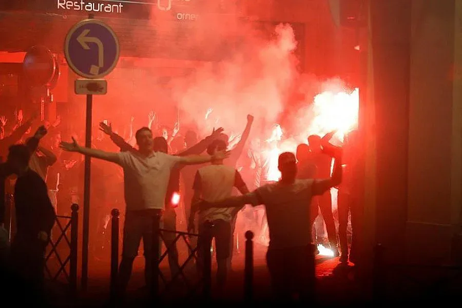 Десетки арестувани след сблъсъци в Лил