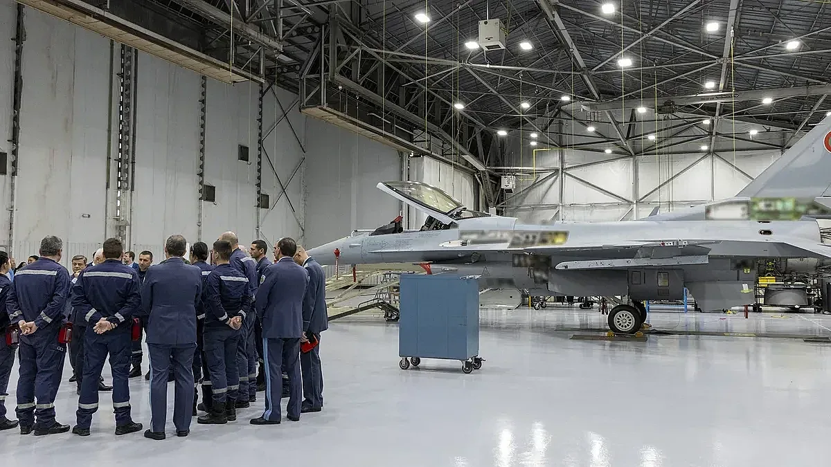 Ключов ден. Получаваме първия изтребител  F-16