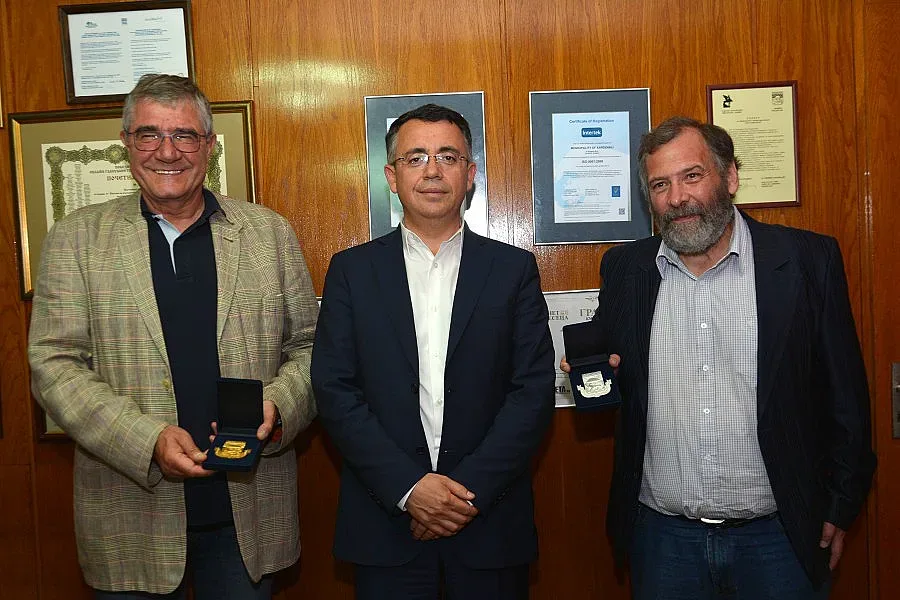 Хасан Азис удостои с почетен знак Христо Пимпирев и Мариано Мемоли