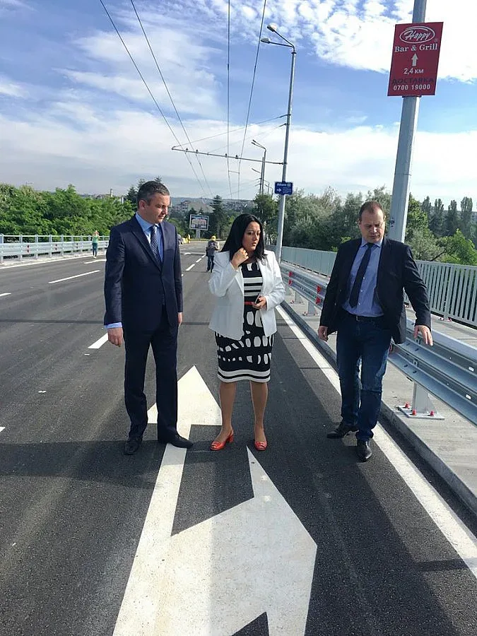 Пуснаха движението по Аспаруховия мост