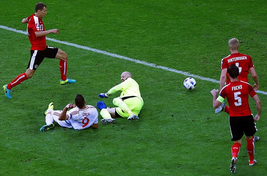 СЕНЗАЦИЯ! Унгария спечели дунавското дерби