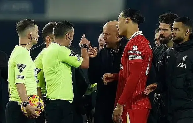 Арне Слот каза истината за Исак и Марк Гехи