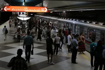Мъж почина в метрото