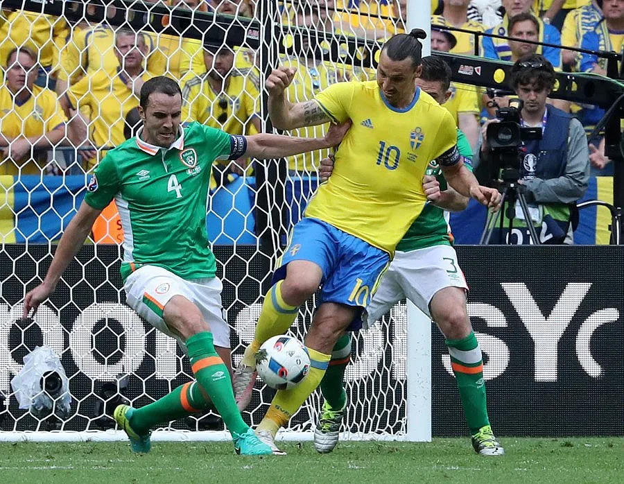 Нелеп автогол прецака Р. Ирландия