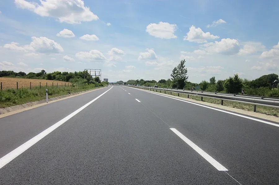 Затварят 1,5 км от едното платно на "Хемус"