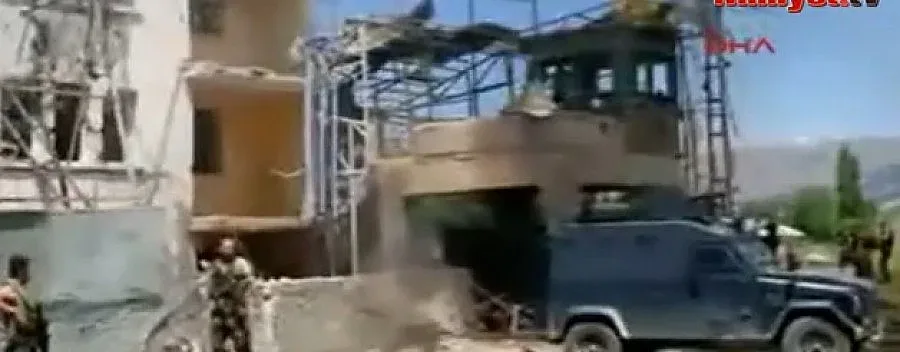 Взрив на кола бомба в Диарбекир