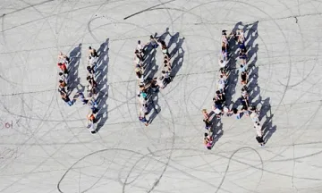 Ч.Р.Д. за премиера от птичи поглед