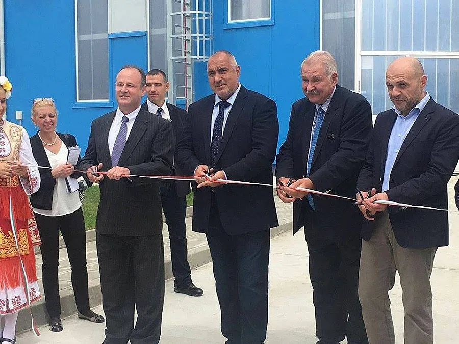 На рождения си ден Борисов с лента за газово трасе