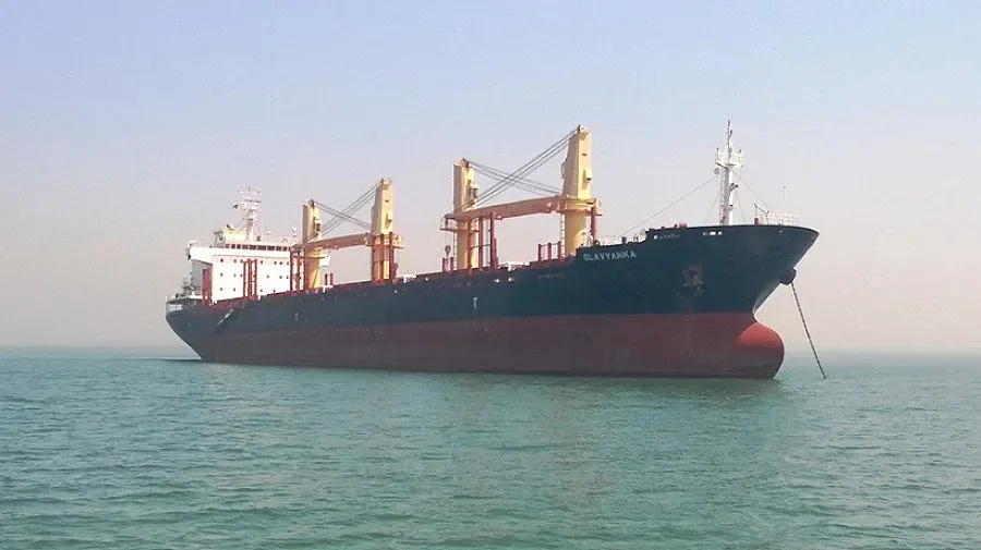 Морският ни флот взема още седем нови кораба