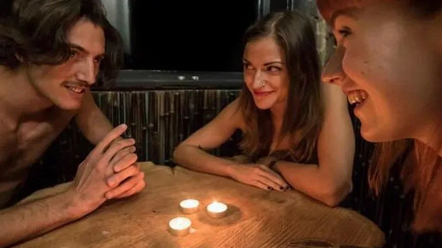 Откриха първия нудистки ресторант в Лондон