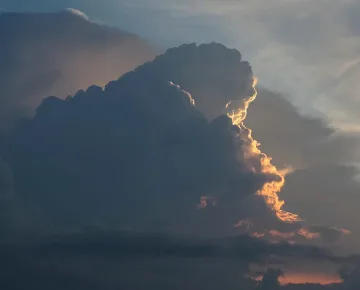 Дъжд и облаци