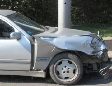 Неопитен и млад водач уби приятел в катастрофа