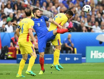 Триумф на „петлите“