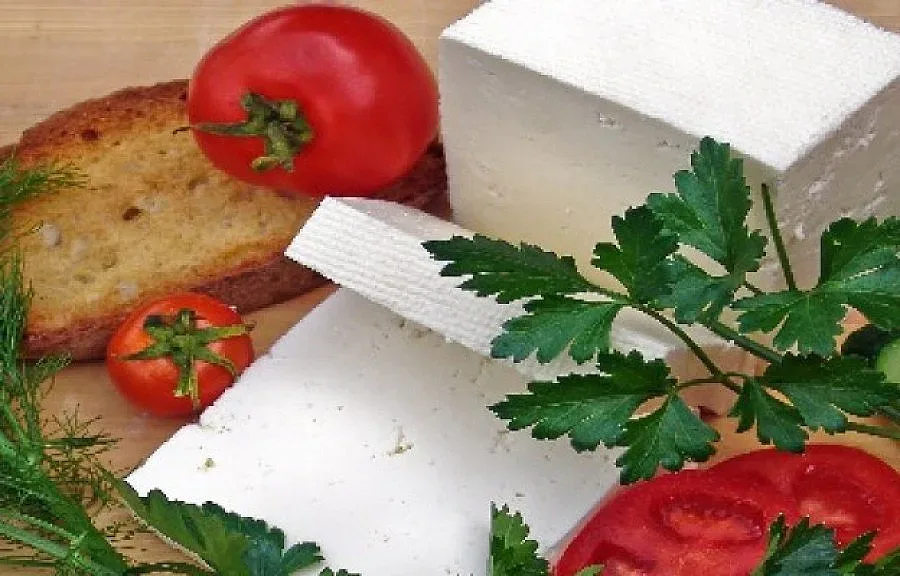 Договориха износ на родно сирене за Китай