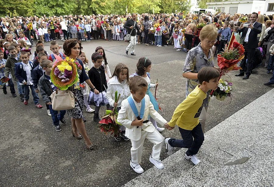 Разрешават до 29 първолаци в паралелка