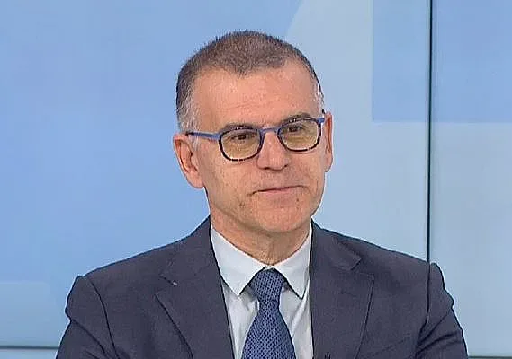 Симеон Дянков с тегав сценарий за бюджета. Посочи изход