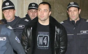 Ал Капоне от Несебър не търпи конкуренция