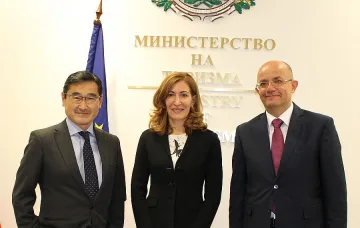 "Хаят" с хотел в центъра на София