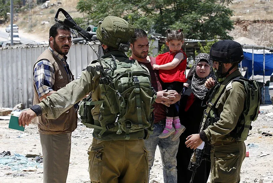 Палестинци окървавиха пазар в Тел Авив (ОБЗОР)