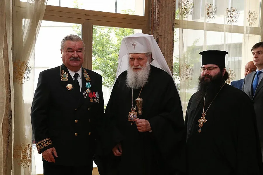 БГ елит вдигна тостове за Русия 