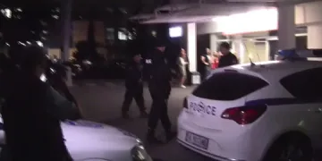 Митьо Очите бил с бронежителка