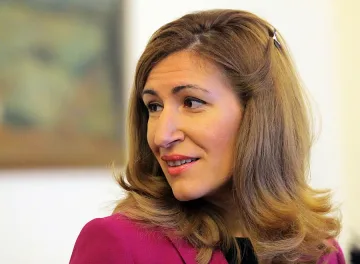 Ангелкова:  Плажовете ни са по-чисти от гръцките