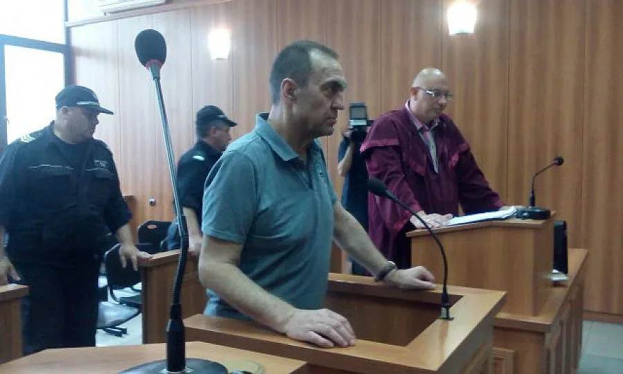 Спорят самоубивал ли се е Евстатиев